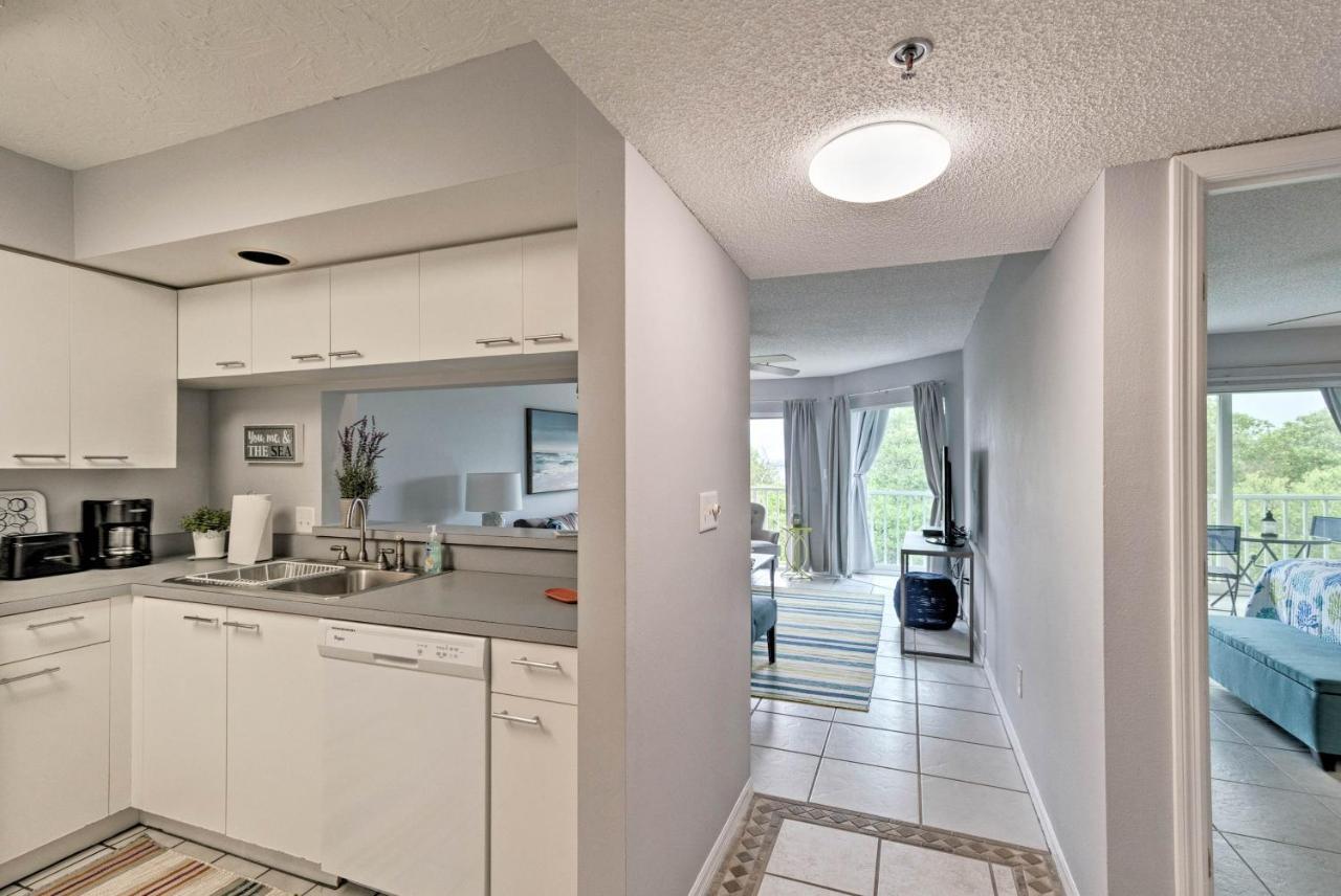 Condo With Pool And Gulf Access On Anna Maria Island! Holmes Beach Exteriör bild